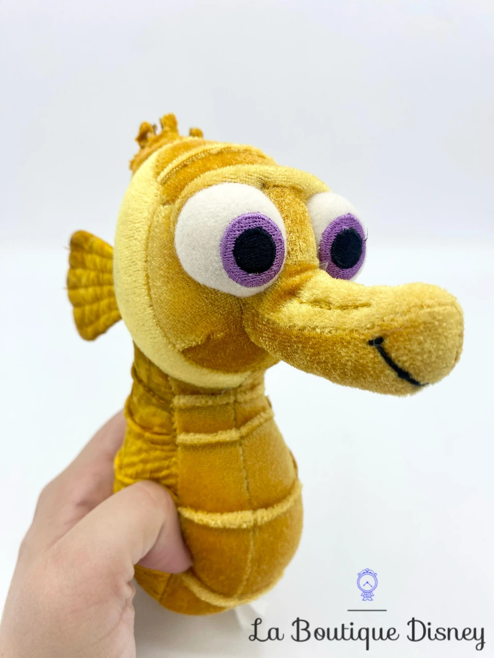 Peluche Hippo Sheldon Le Monde De Némo Disney Store Hippocampe Jaune 24 Cm – Image 3