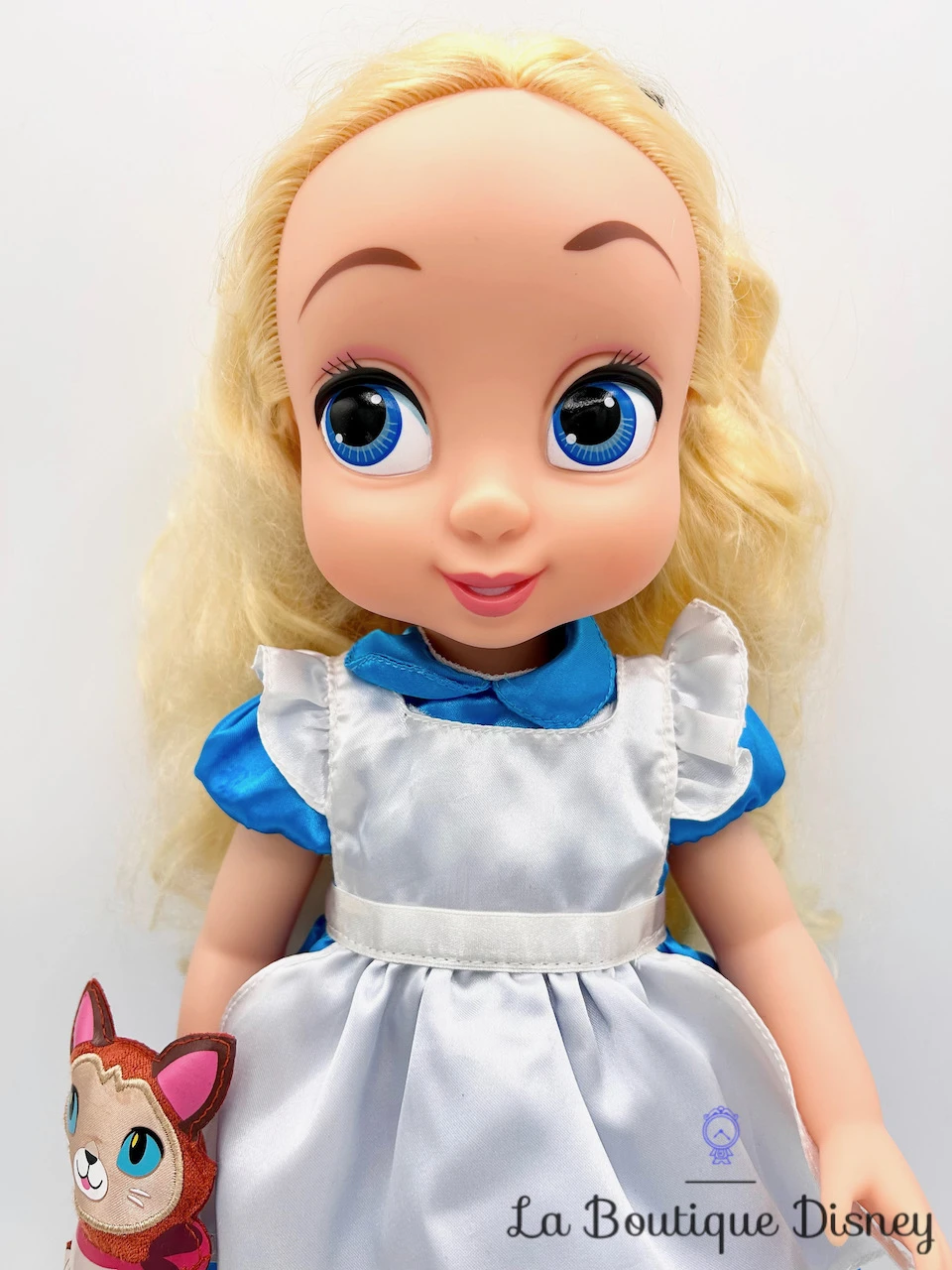 Poupée Alice Aux Pays Des Merveilles Animators Collection V3 Disney Store 2016 Dinah 40 Cm – Image 2