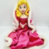 Poupée Chiffon Aurore La Belle Au Bois Dormant Hiver Disney Store 2008 Peluche Princesse Rose Manteau Cape 52 Cm